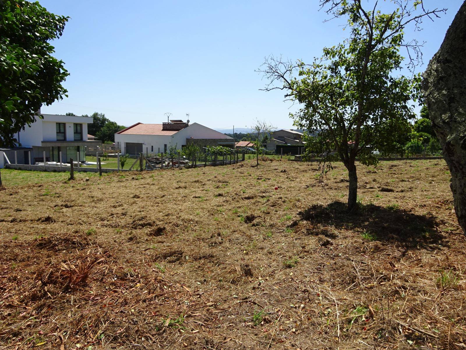 Building area for sale in Teo
