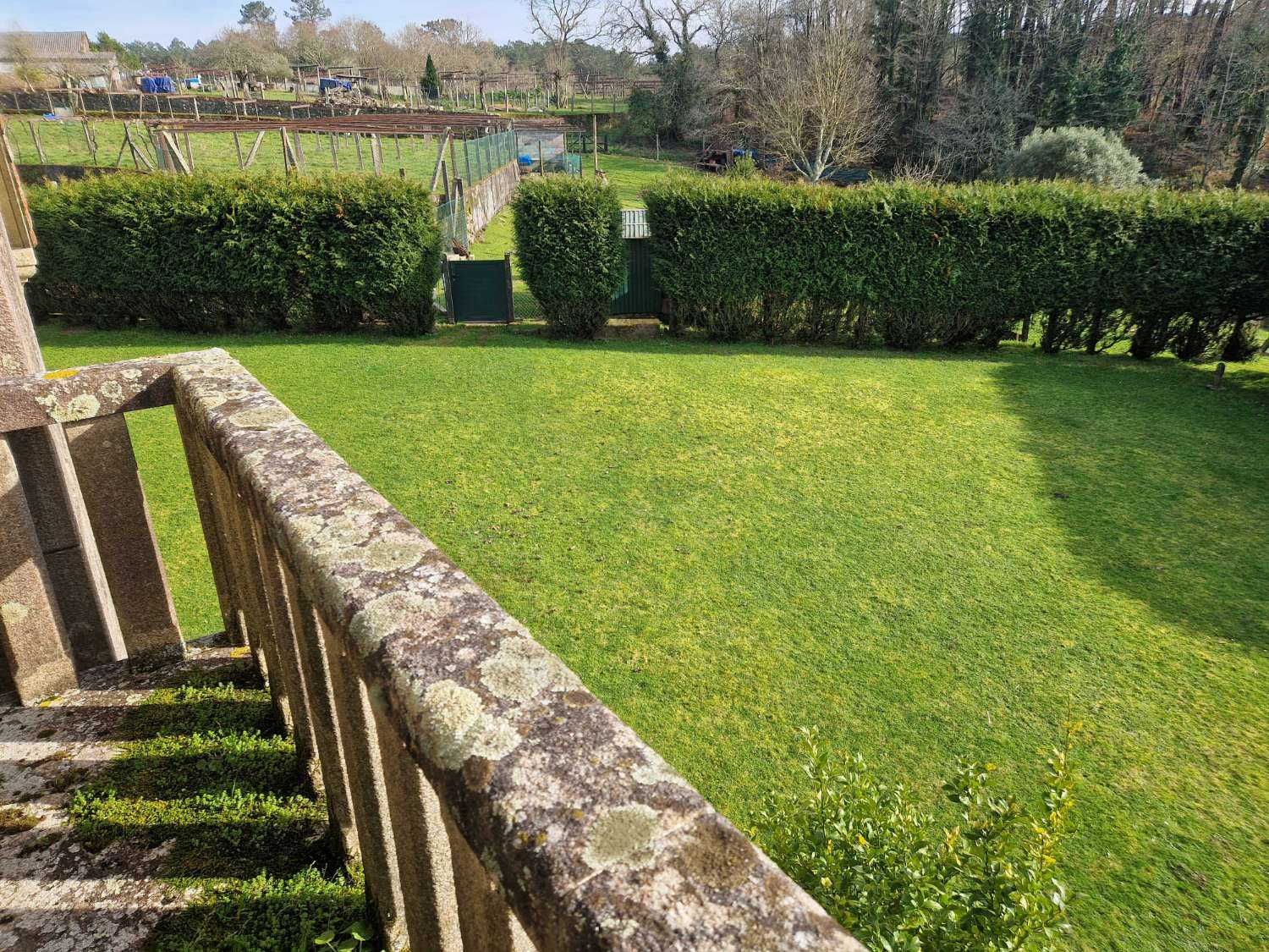 CASA ESPECTACULAR (SIN TERMINAR) ZONA DE BASTAVALES, BRION