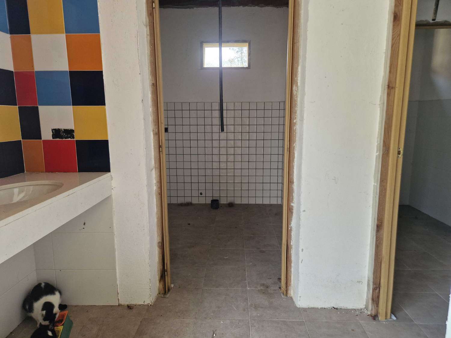 CASA ESPECTACULAR (SIN TERMINAR) ZONA DE BASTAVALES, BRION