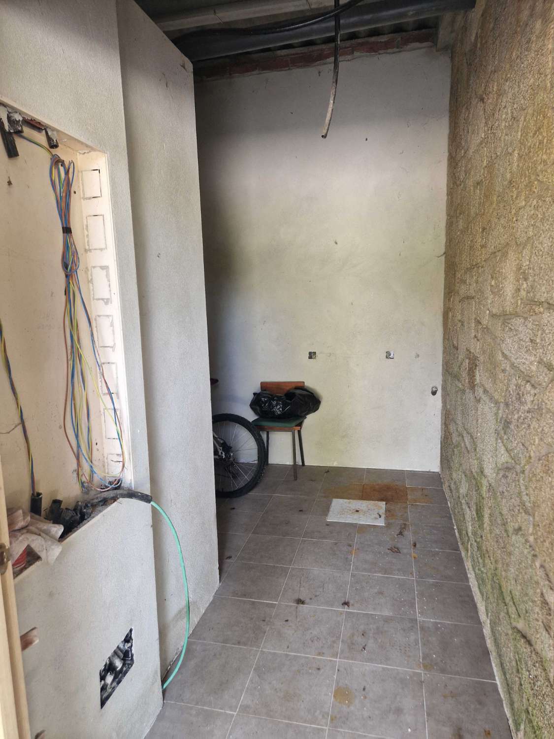 CASA ESPECTACULAR (SIN TERMINAR) ZONA DE BASTAVALES, BRION