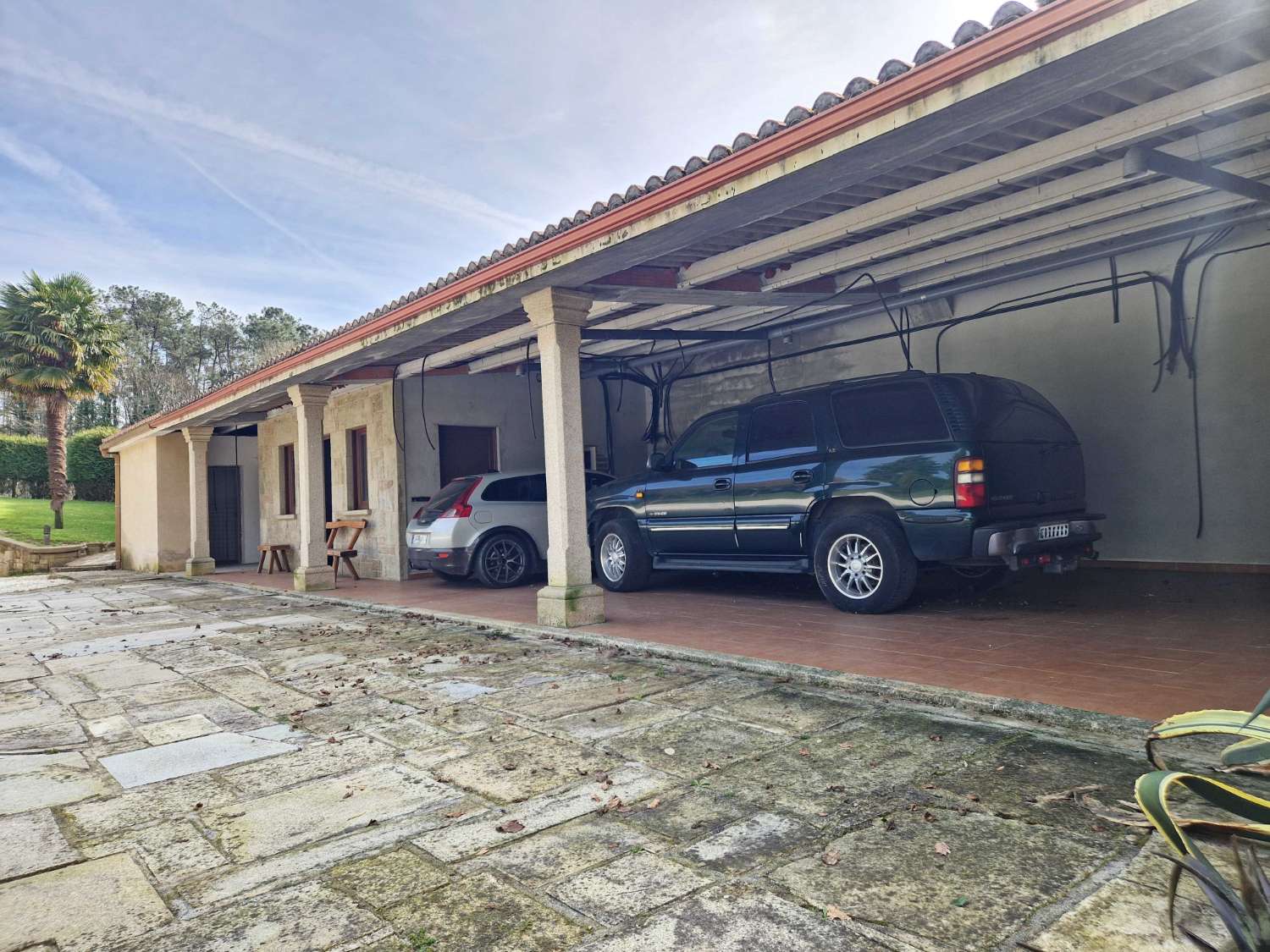 CASA ESPECTACULAR (SIN TERMINAR) ZONA DE BASTAVALES, BRION