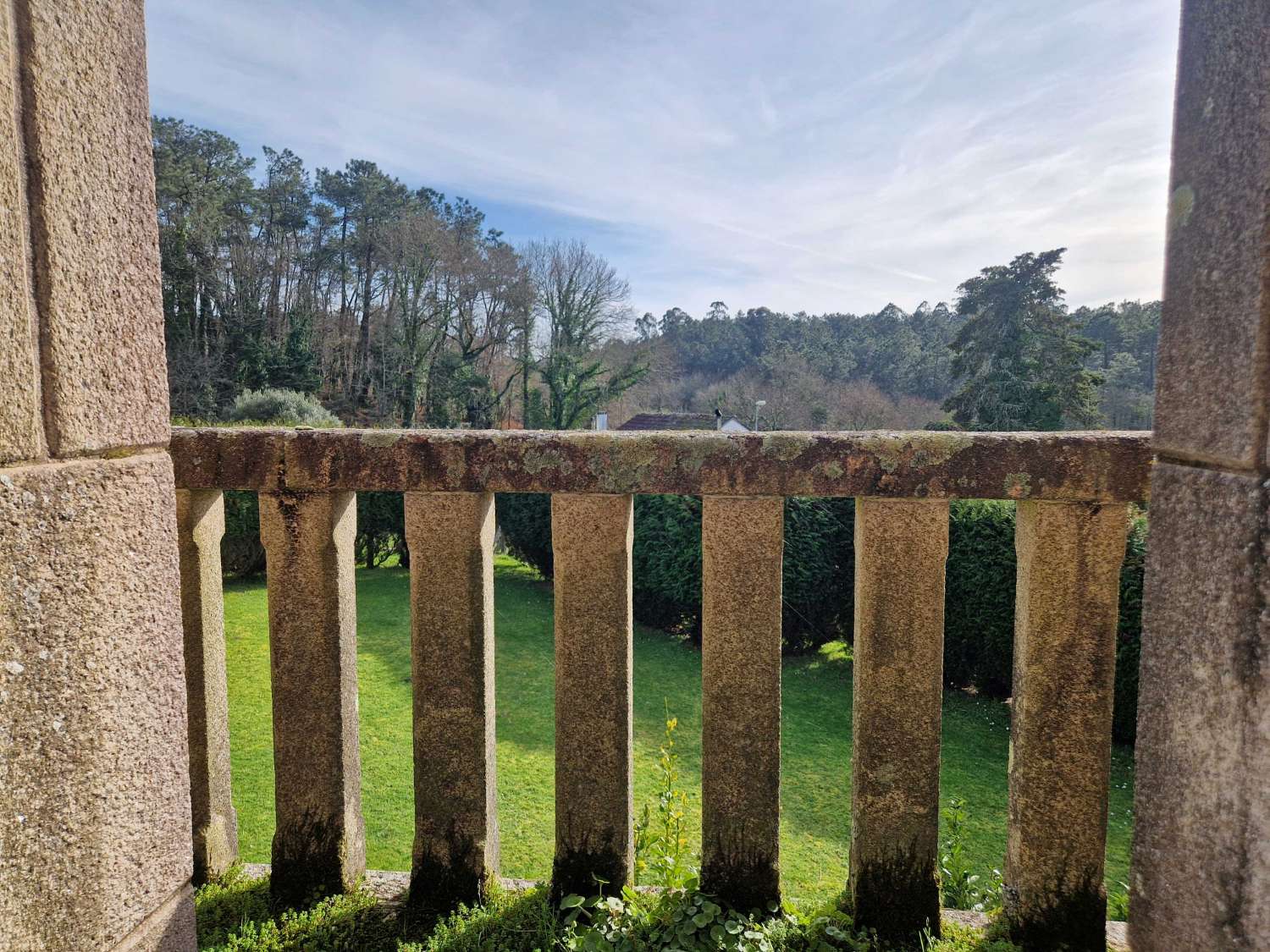 CASA ESPECTACULAR (SIN TERMINAR) ZONA DE BASTAVALES, BRION