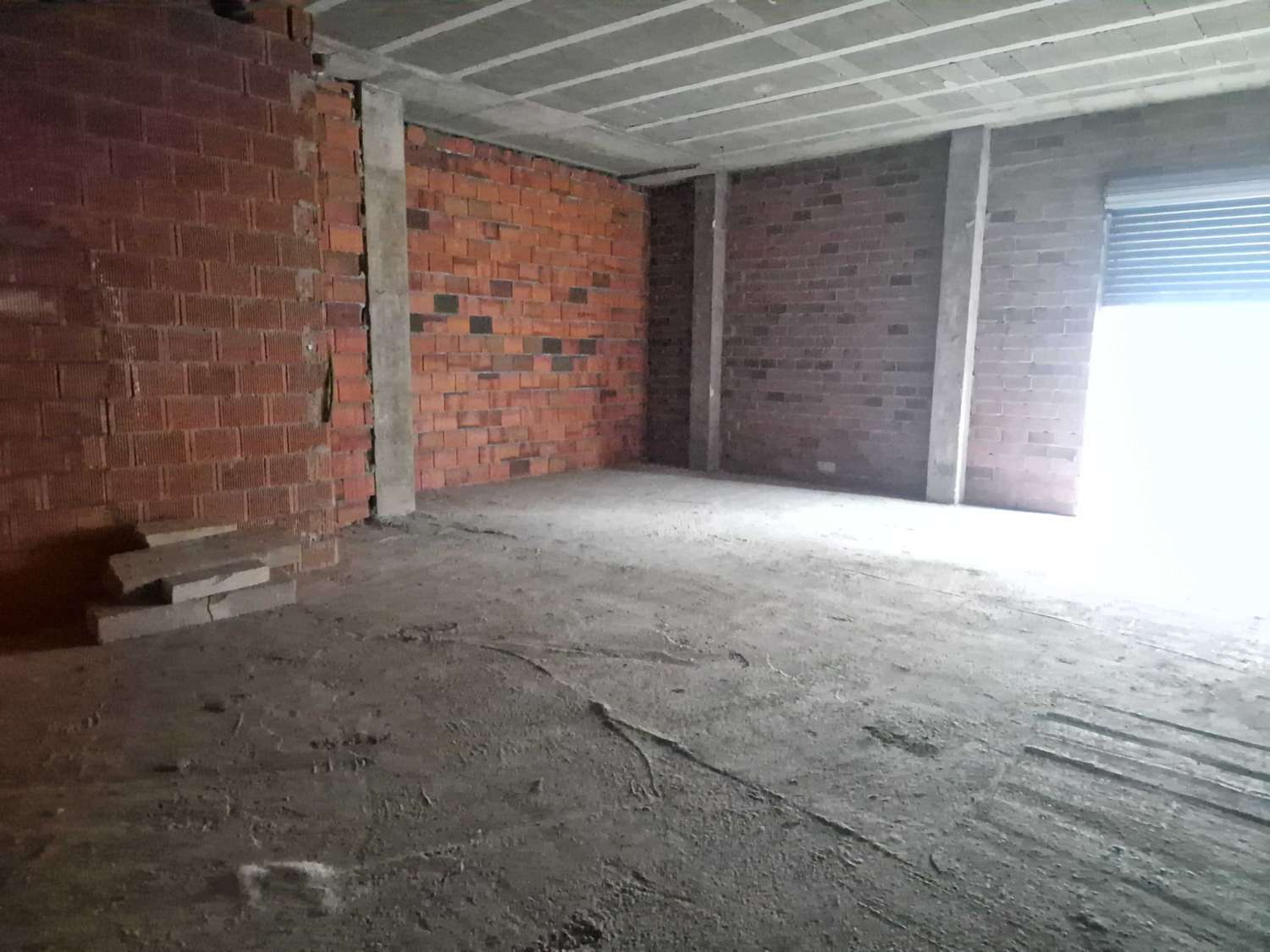 ALQUILER DE LOCAL EN BERTAMIRANS