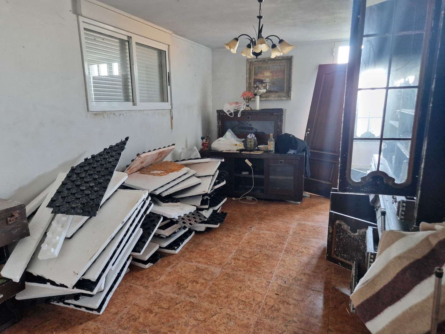 CASA DE PIEDRA PARA REHABILITAR AL LADO DE AMES