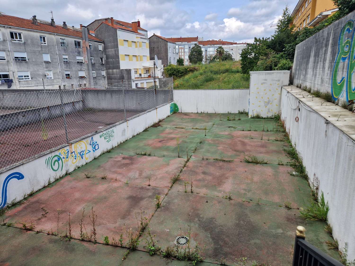 ALQUILER DE LOCAL BAR EN SANTIAGO DE COMPOSTELA