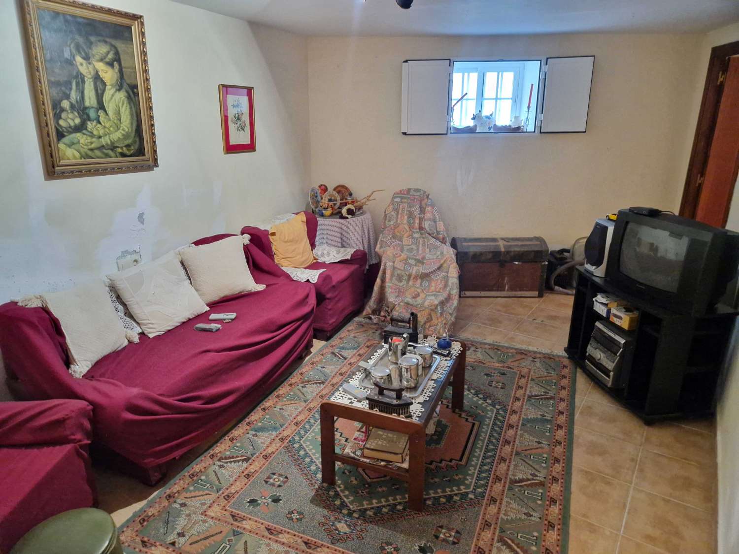 CASA PEQUEÑA CON PARCELA APARTE EN ZONA DE BASTAVALES, BRION
