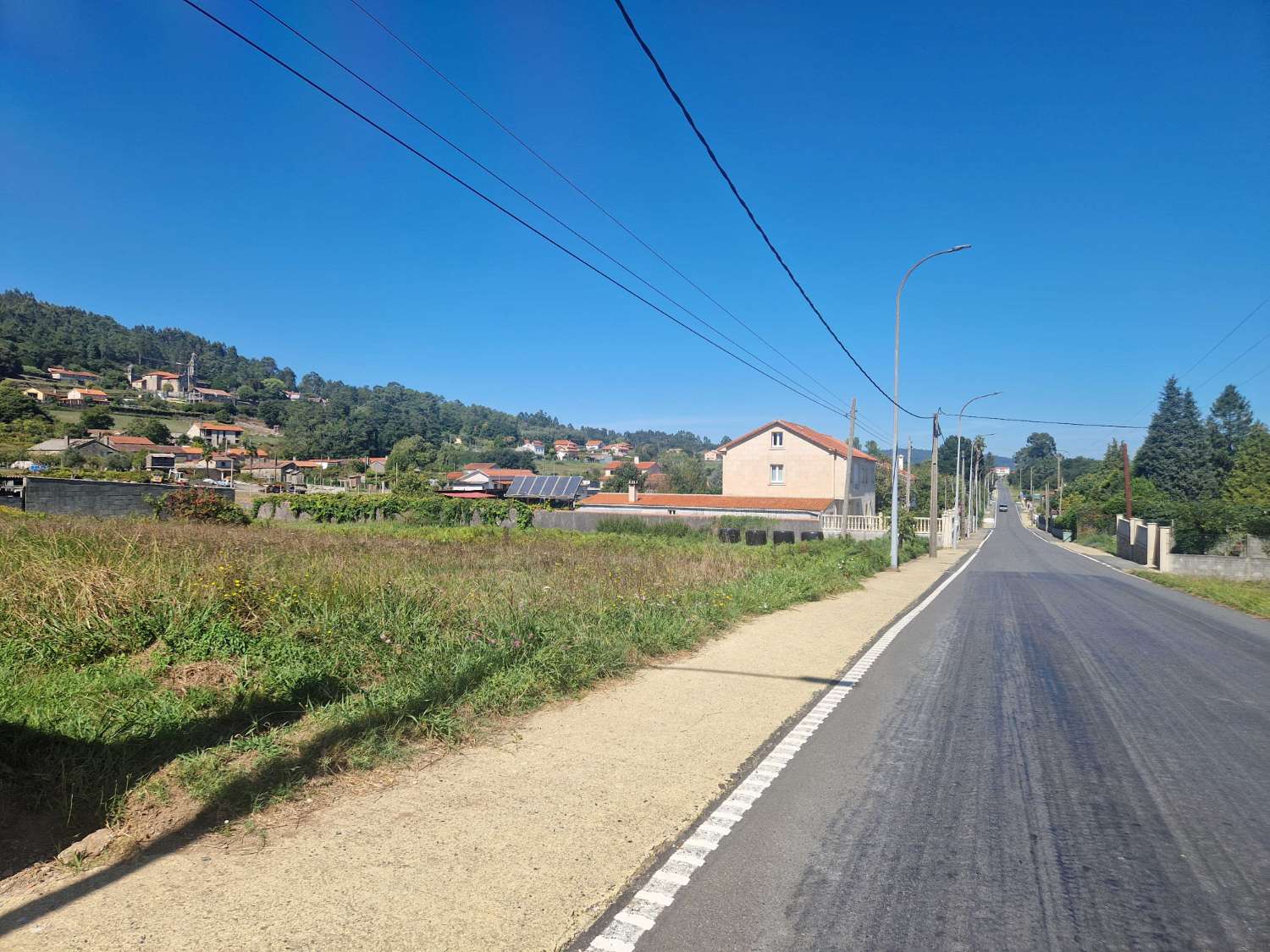 FINCA EDIFICABLE EN BASTAVALES, BRION