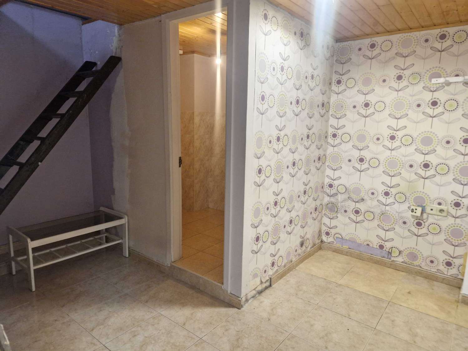 Local en aluguer en Ames