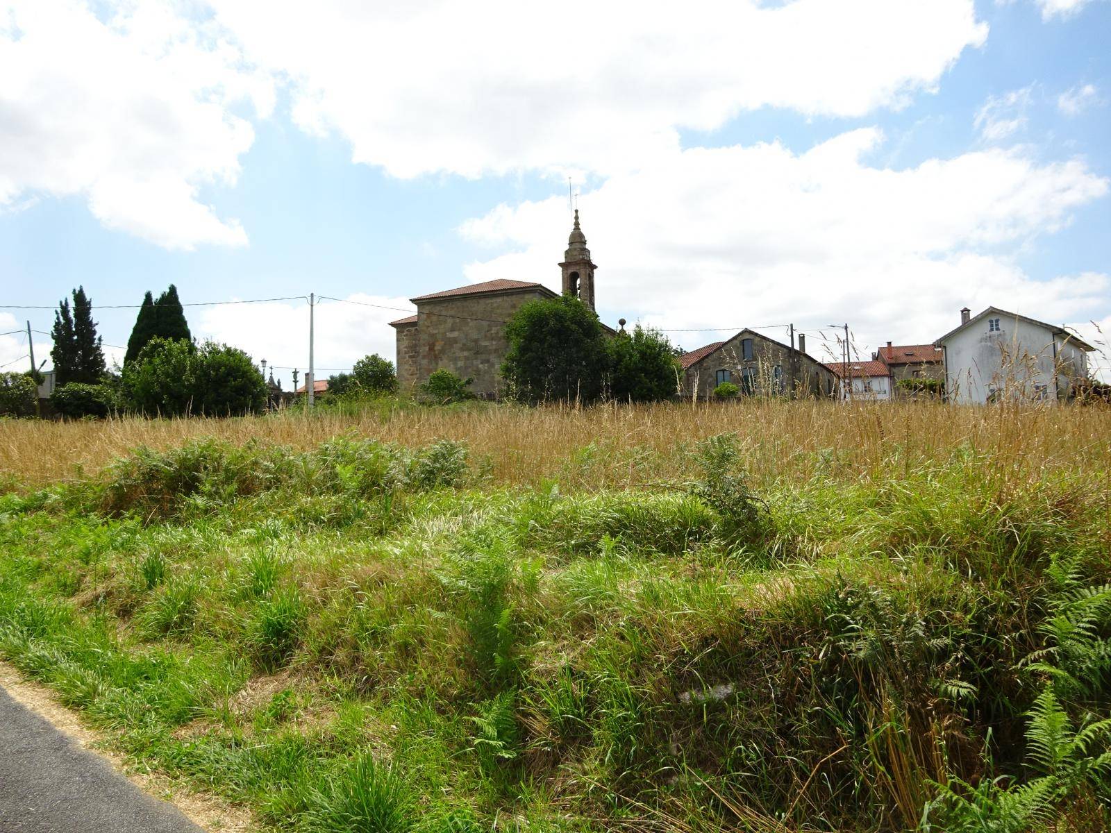 Terrain-à-bâtir en vente à Brión