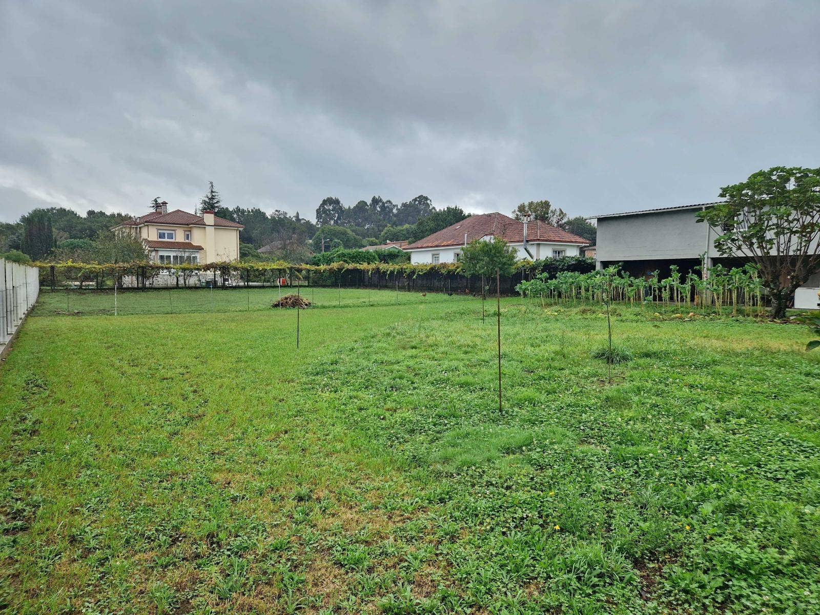 CASA AMPLIA CON TERRENO EN ZONA DE BIDUIDO, AMES