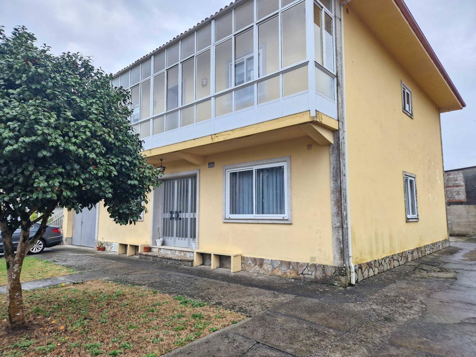 CASA AMPLIA CON TERRENO EN ZONA DE BIDUIDO, AMES