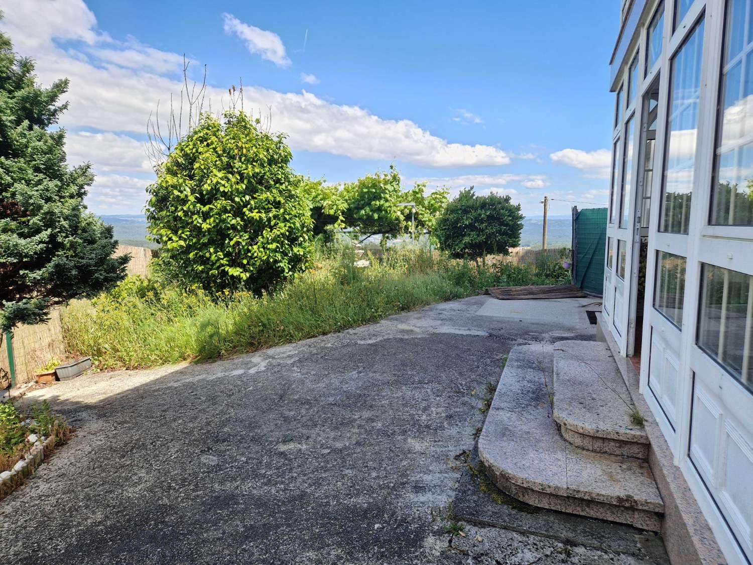 House for rent in Brión