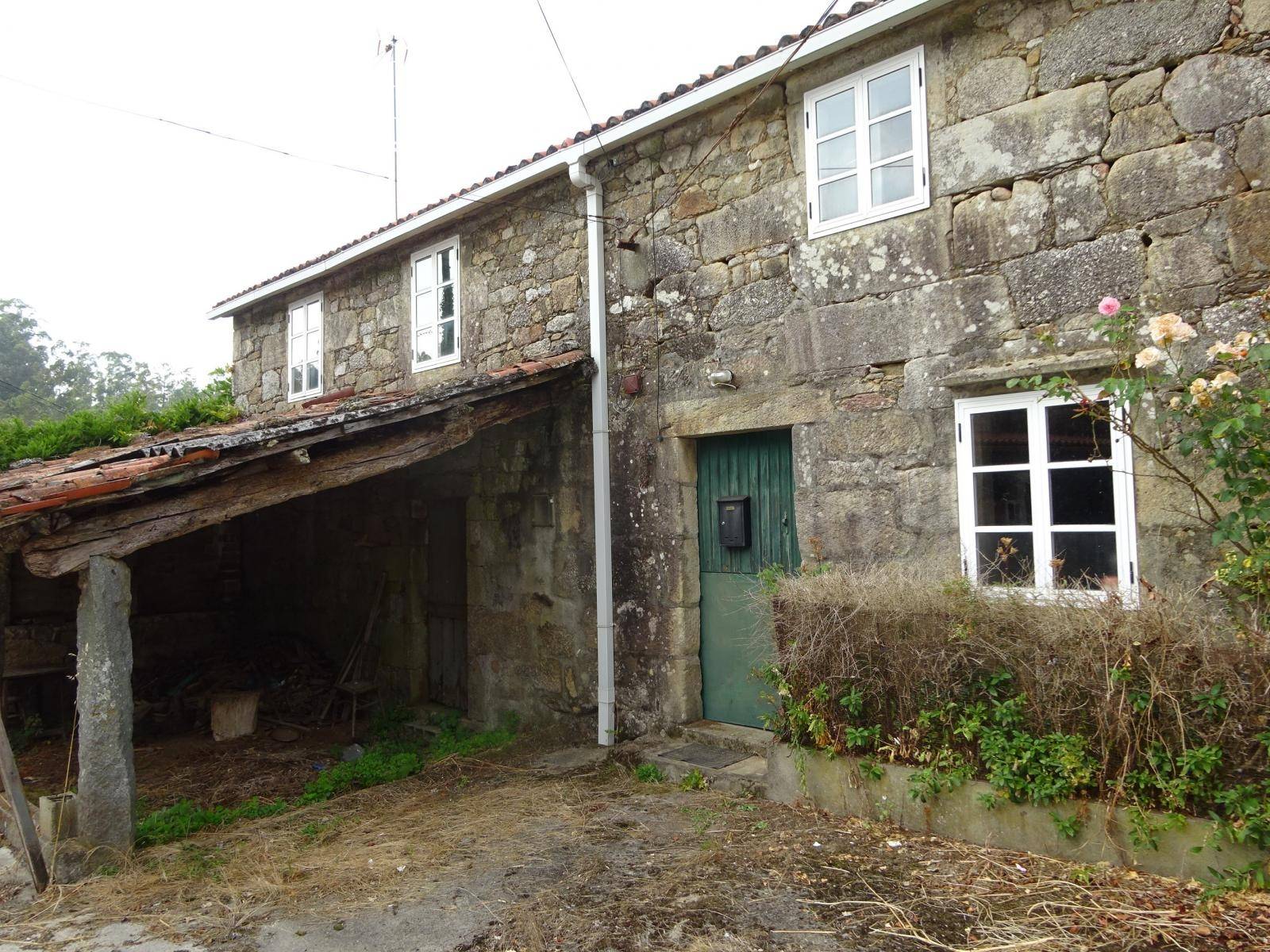 CASA DE PIEDRA CON FINCA SEGREGABLE ZONA TRASMONTE, AMES