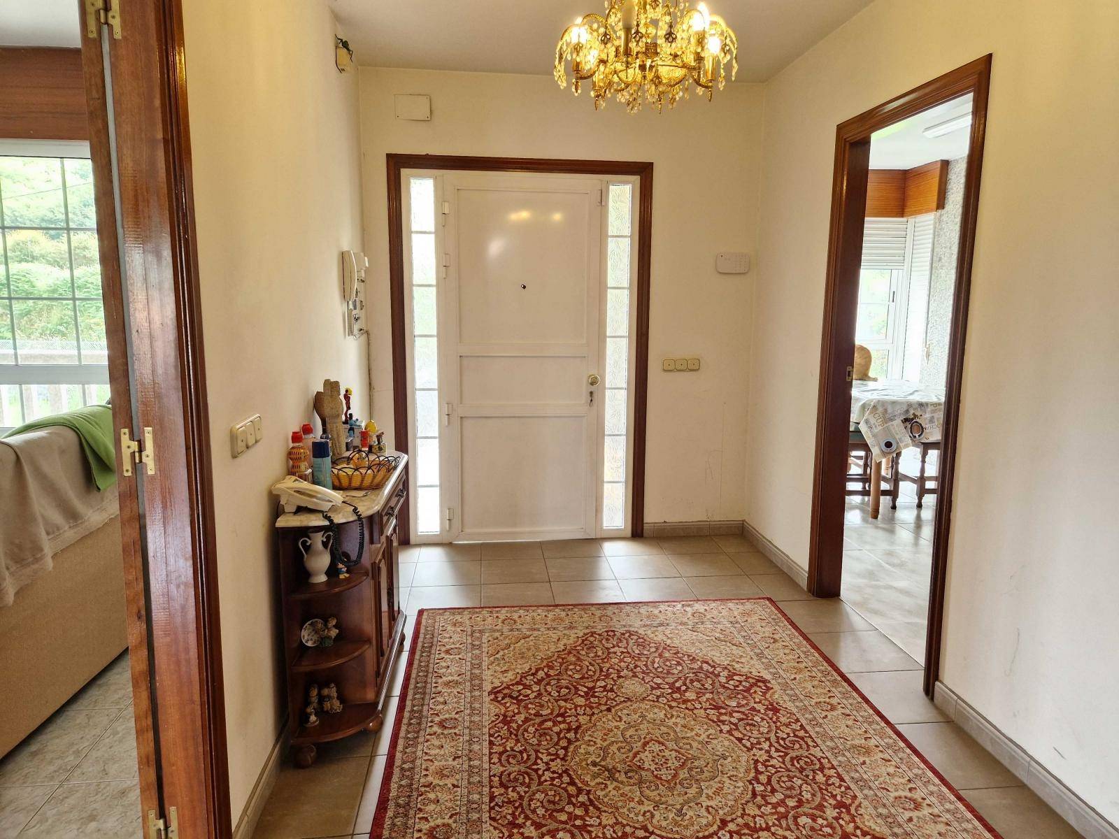 CASA INDEPENDIENTE CON TERRENO ZONA DE CALO, TEO
