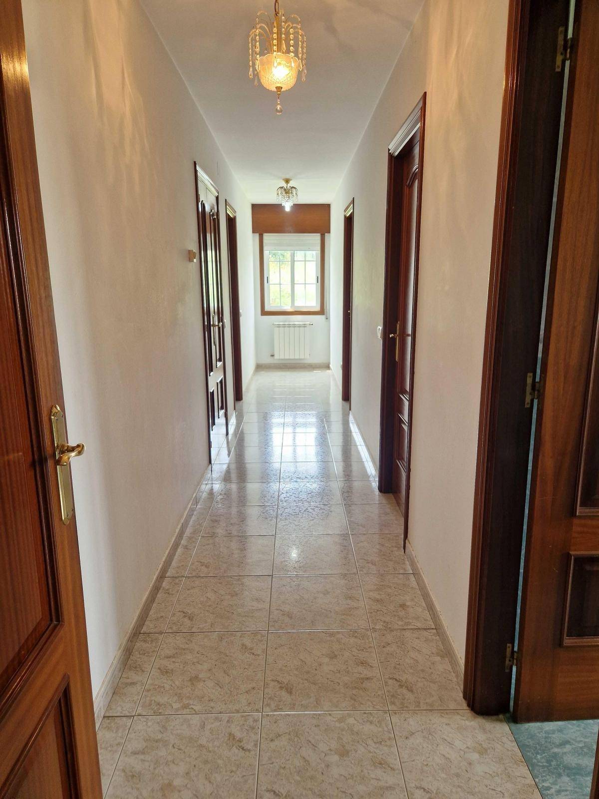 CASA INDEPENDIENTE CON TERRENO ZONA DE CALO, TEO