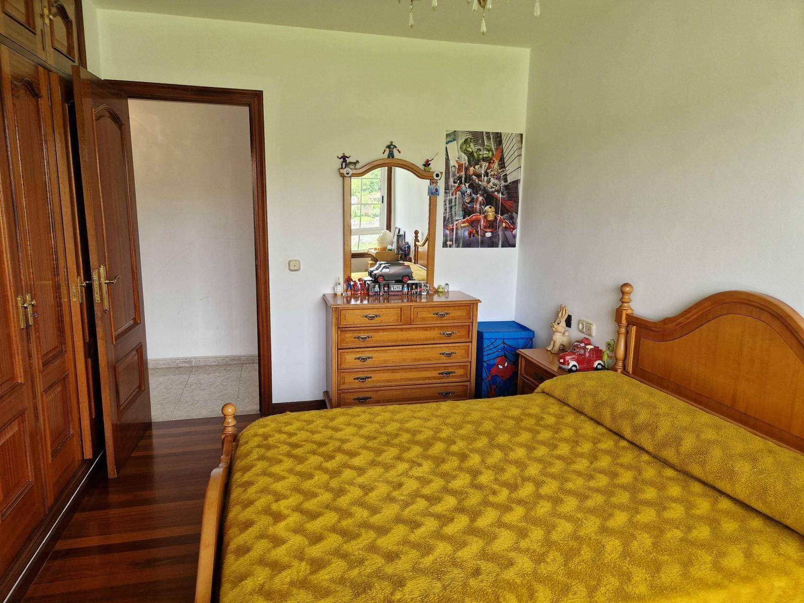 CASA INDEPENDIENTE CON TERRENO ZONA DE CALO, TEO