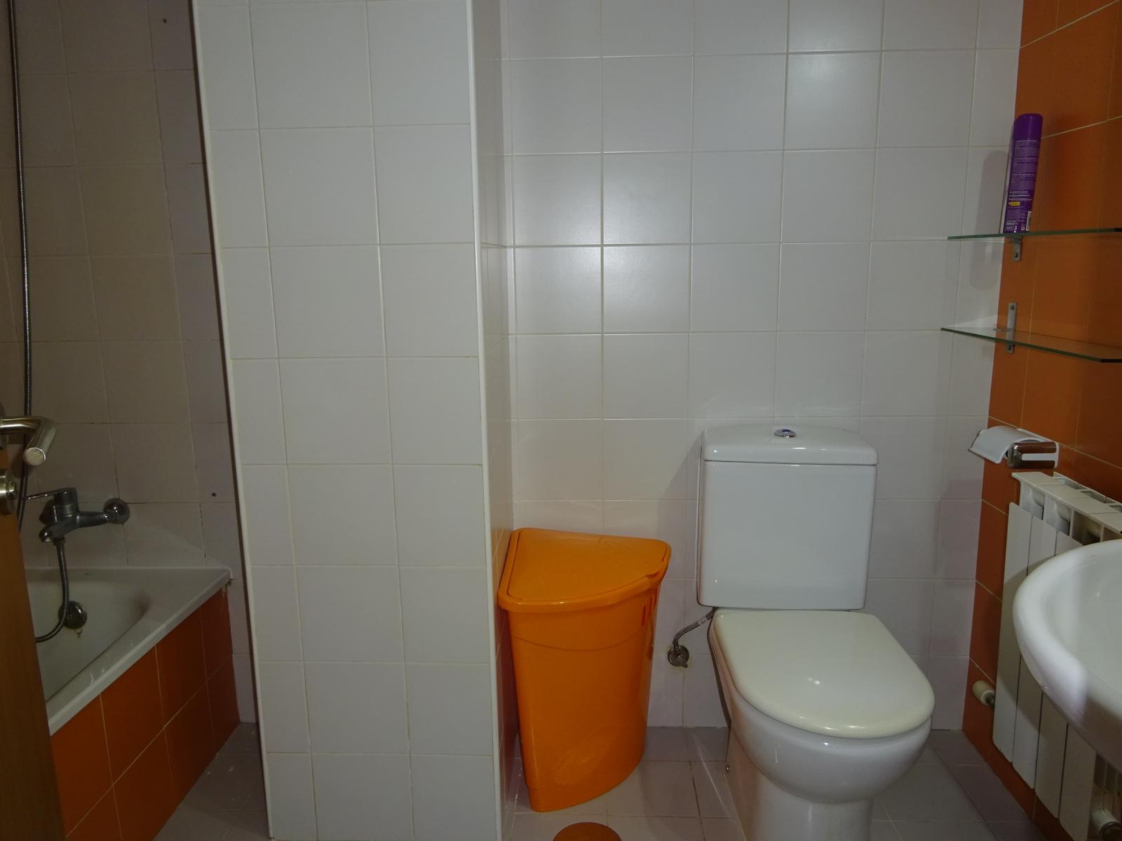 ATICO IMPECABLE EN EL CENTRO DE BERTAMIRANS