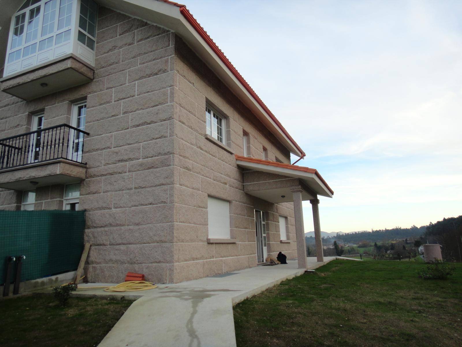 Maison en location à Brión