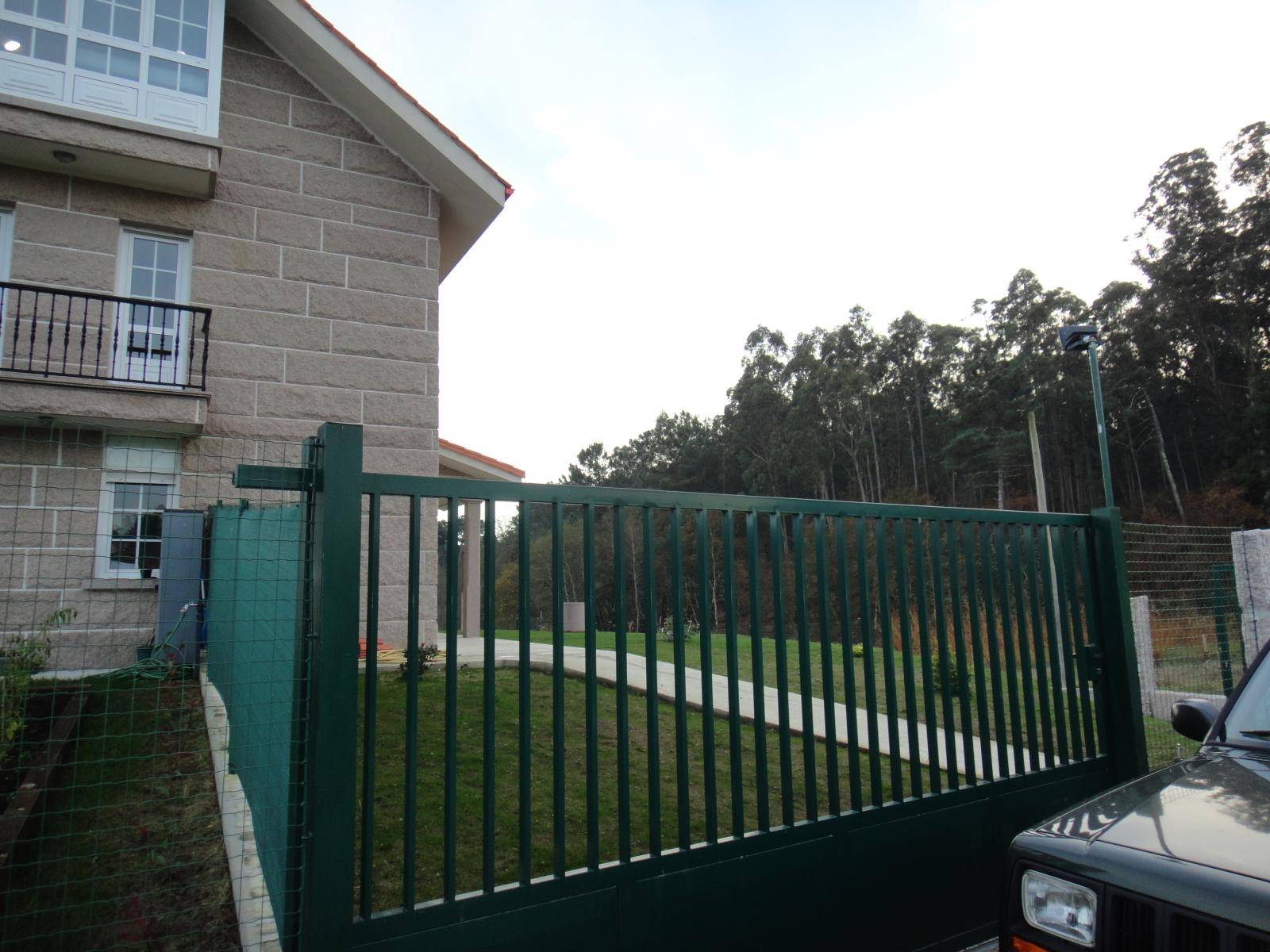 Maison en location à Brión