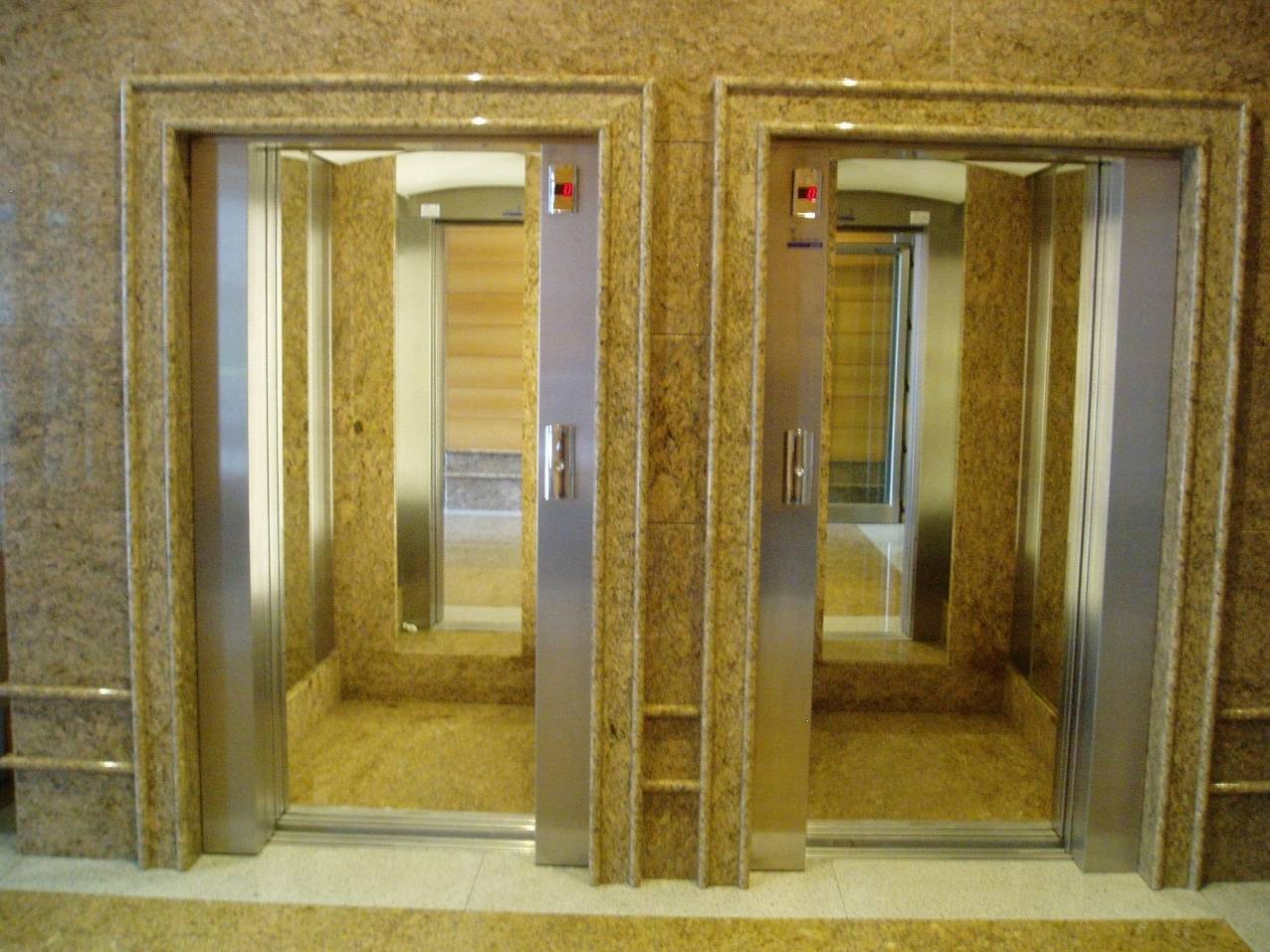 VENTA DE OFICINA CENTRO SANTIAGO DE COMPOSTELA