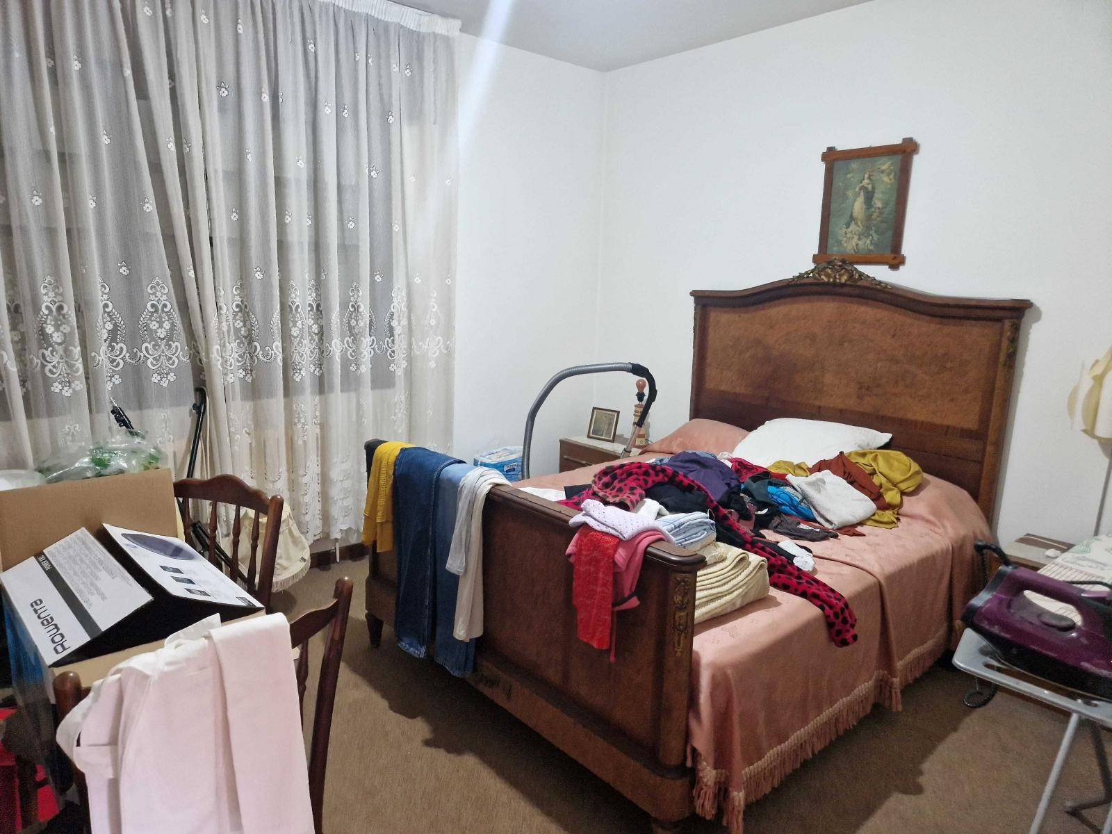 Hus till salu i Brión