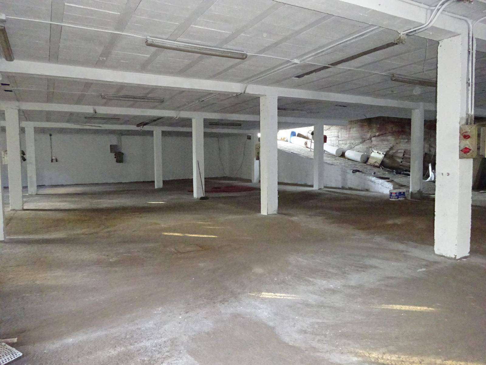 Business local for rent in Ames
