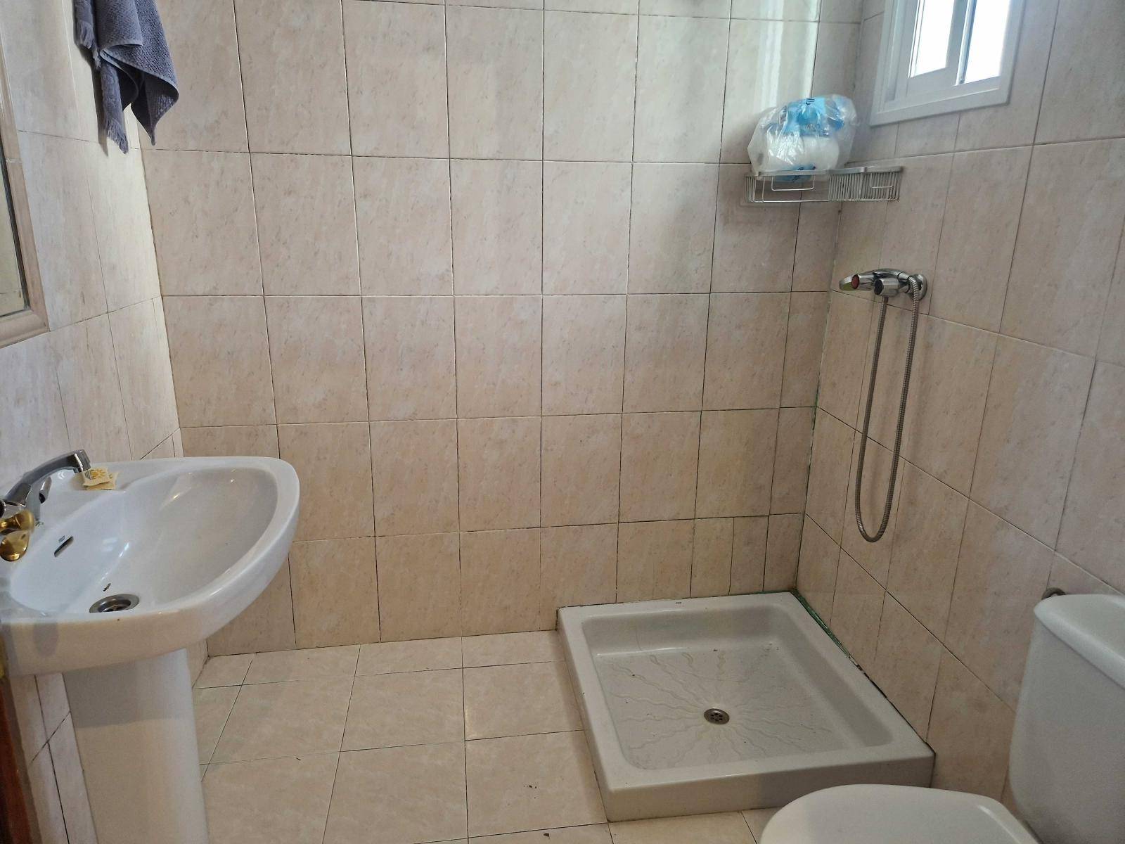 CASA (FIN DE SEMANA) CON PISCINA Y TERRENO EN BUGALLIDO, AMES