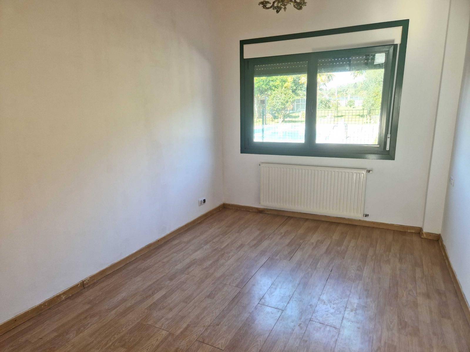 CASA (FIN DE SEMANA) CON PISCINA Y TERRENO EN BUGALLIDO, AMES