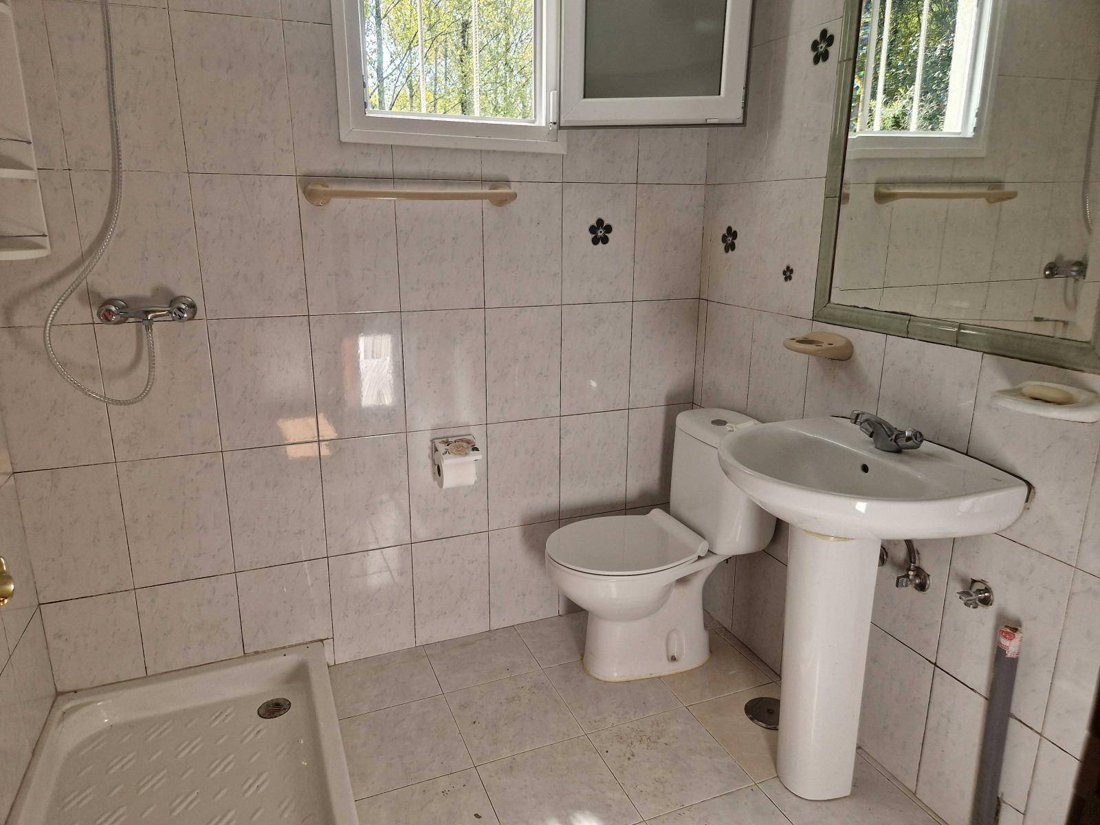 CASA (FIN DE SEMANA) CON PISCINA Y TERRENO EN BUGALLIDO, AMES