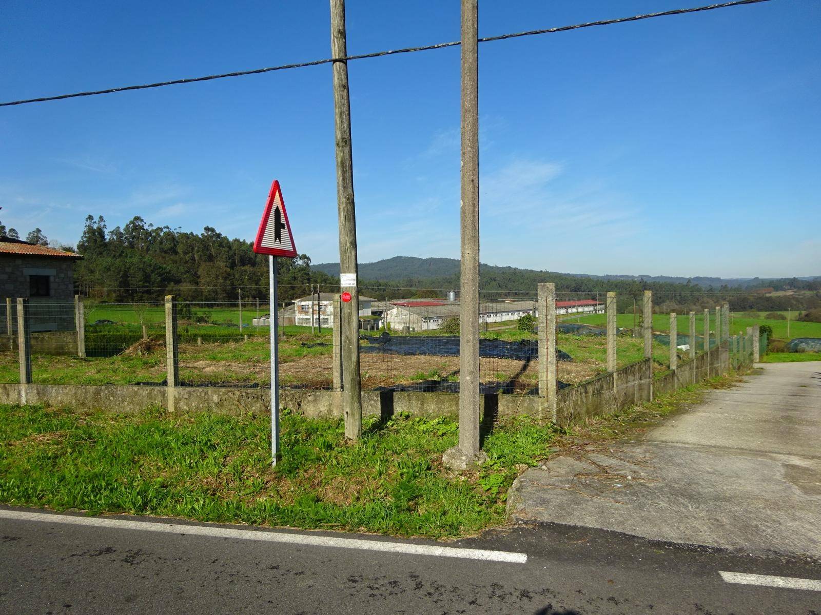 FINCA CERRADA EN ZONA DE TAPIA, AMES