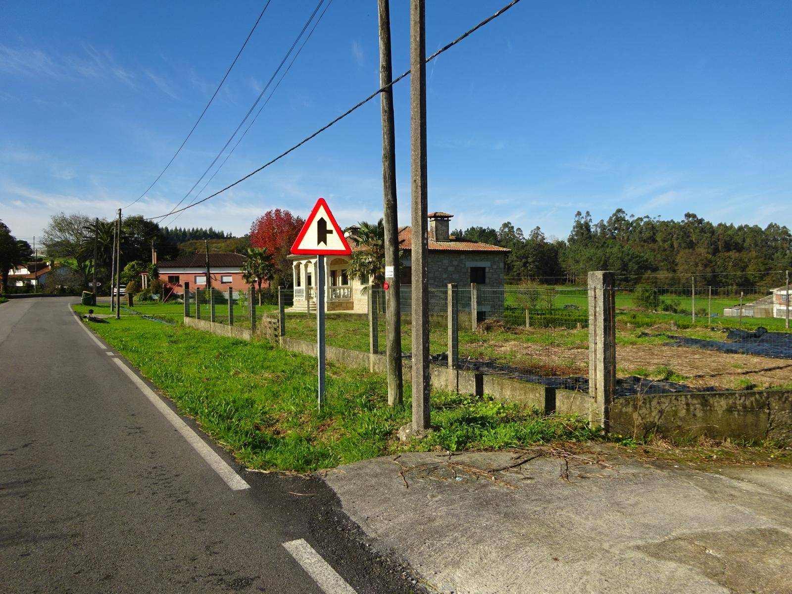 FINCA CERRADA EN ZONA DE TAPIA, AMES