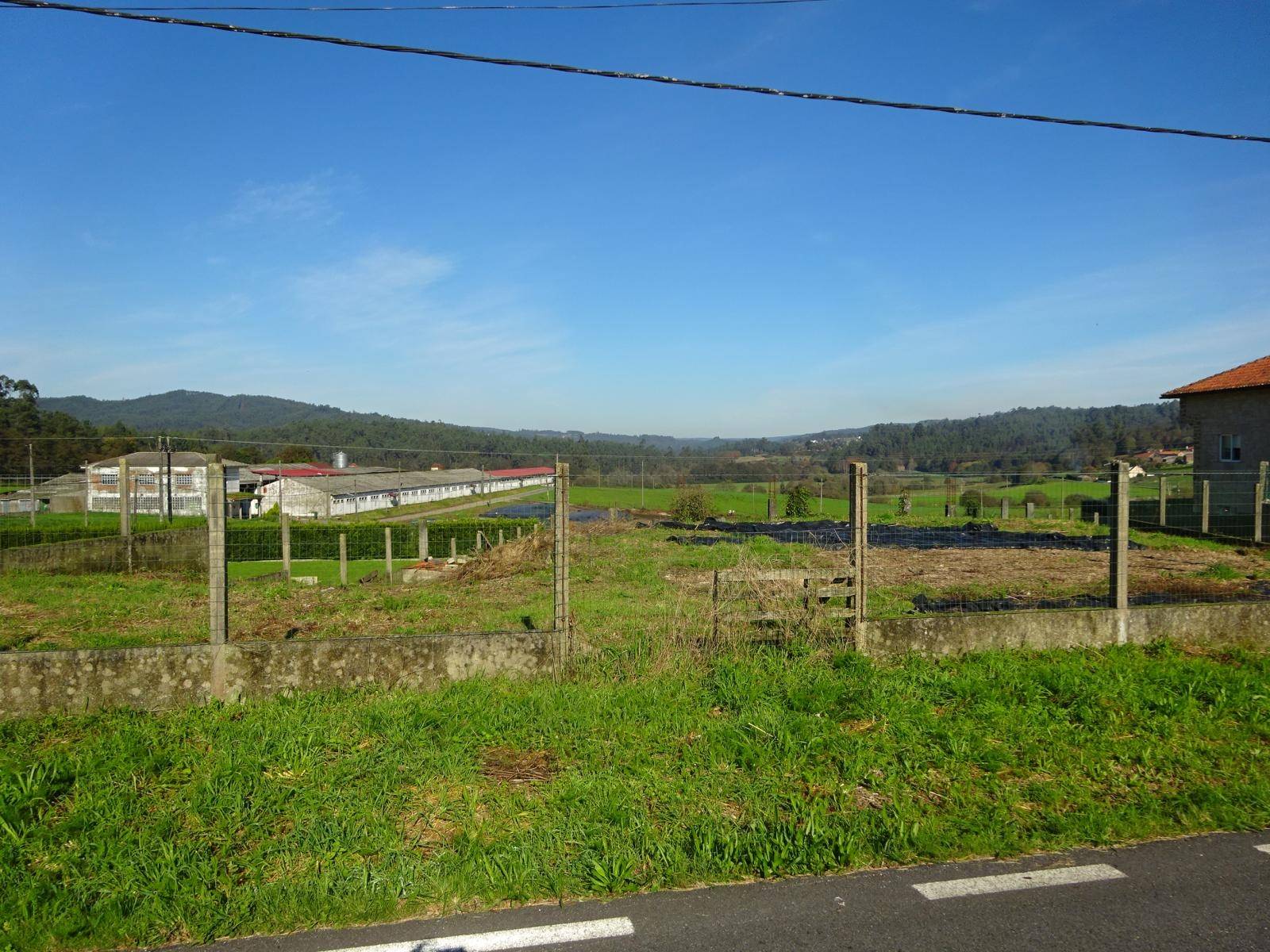 FINCA CERRADA EN ZONA DE TAPIA, AMES