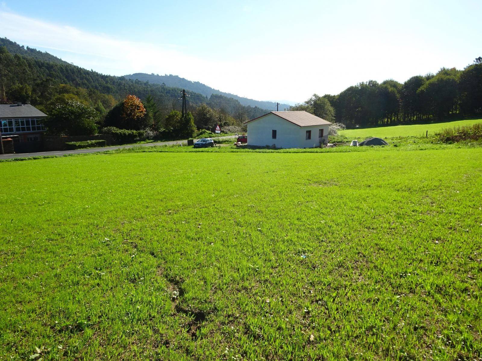 FINCA AMPLIA Y SOLEADA EN ZONA DE TAPIA, AMES