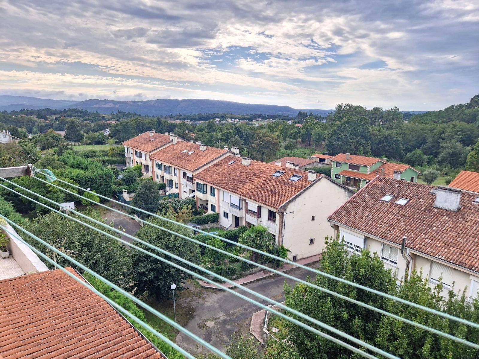 BRIGHT APARTMENT IN CALO， TEO， CTRA. SANTIAGO - PADRÓN