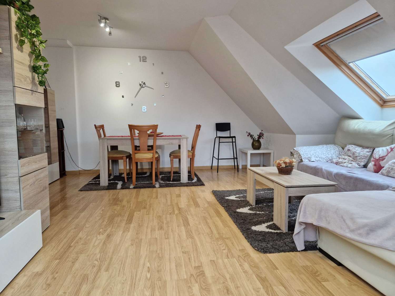 ATICO IMPECABLE CON TERRAZA EN NEGREIRA