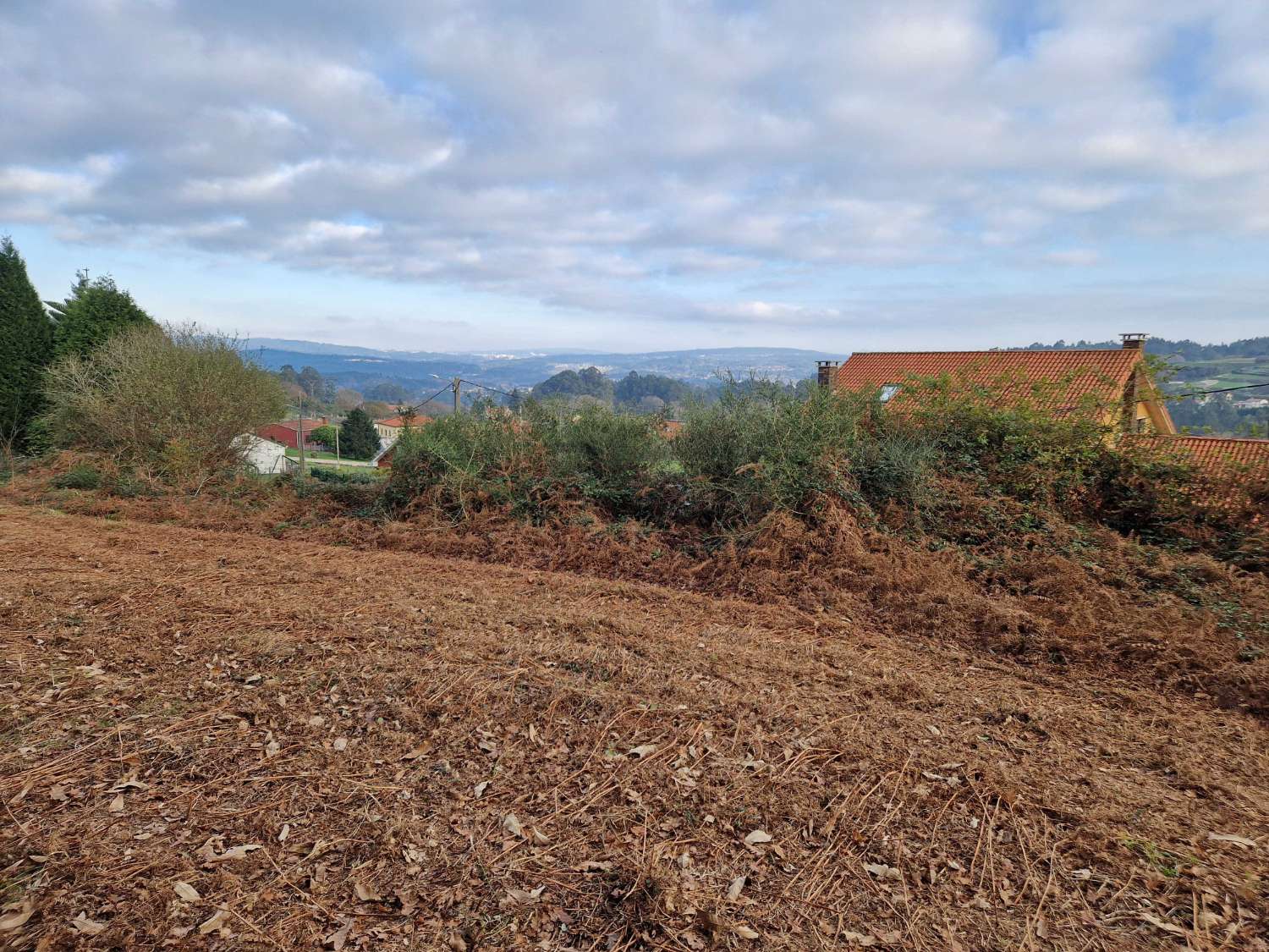 Building area for sale in Brión