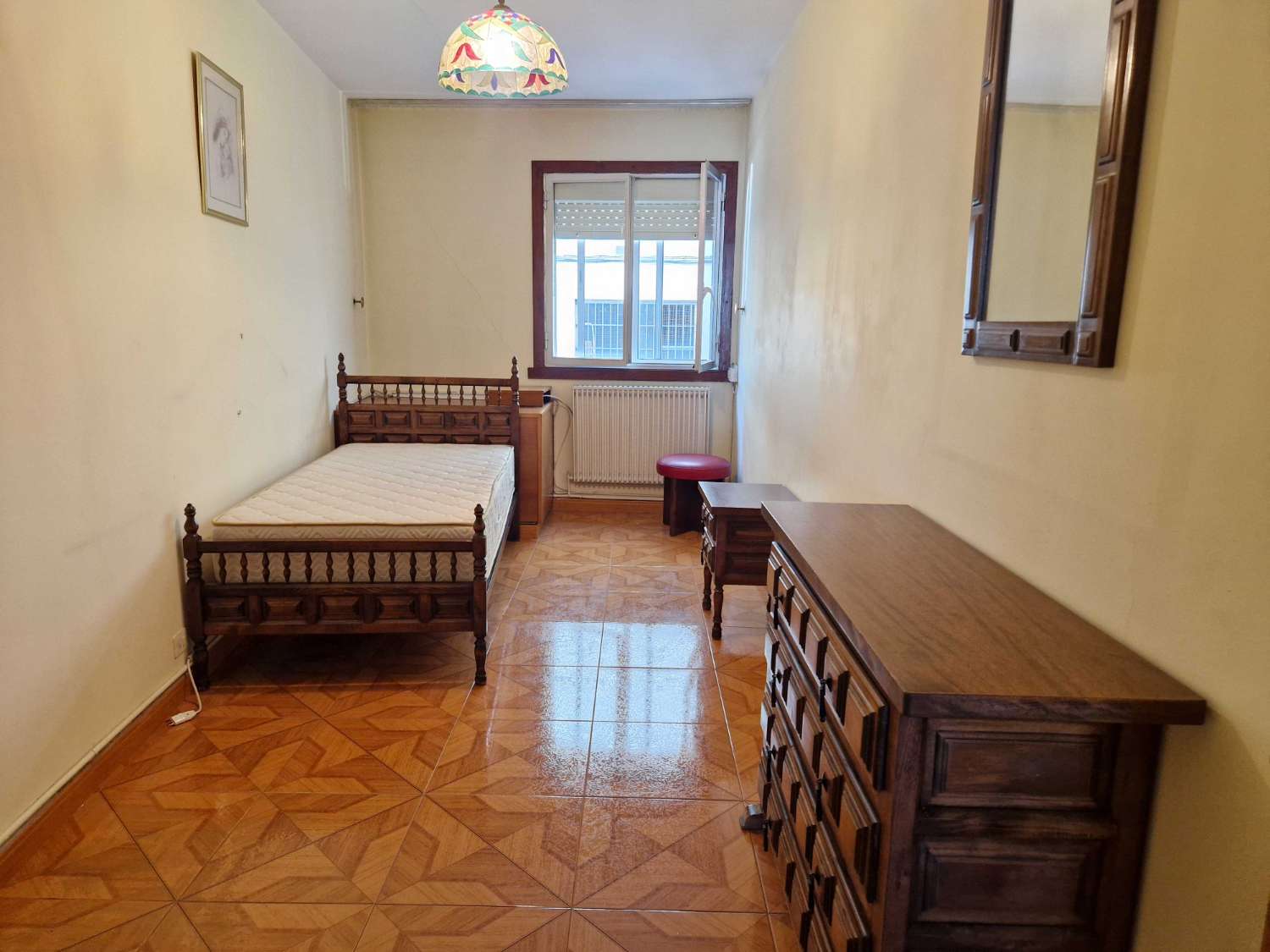 PISO 3 DORMITORIOS EN SANTIAGO DE COMPOSTELA