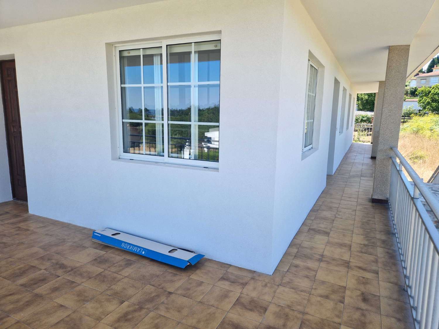 CASA AMPLIA CON TERRENO EN ZONA DE CALO, TEO