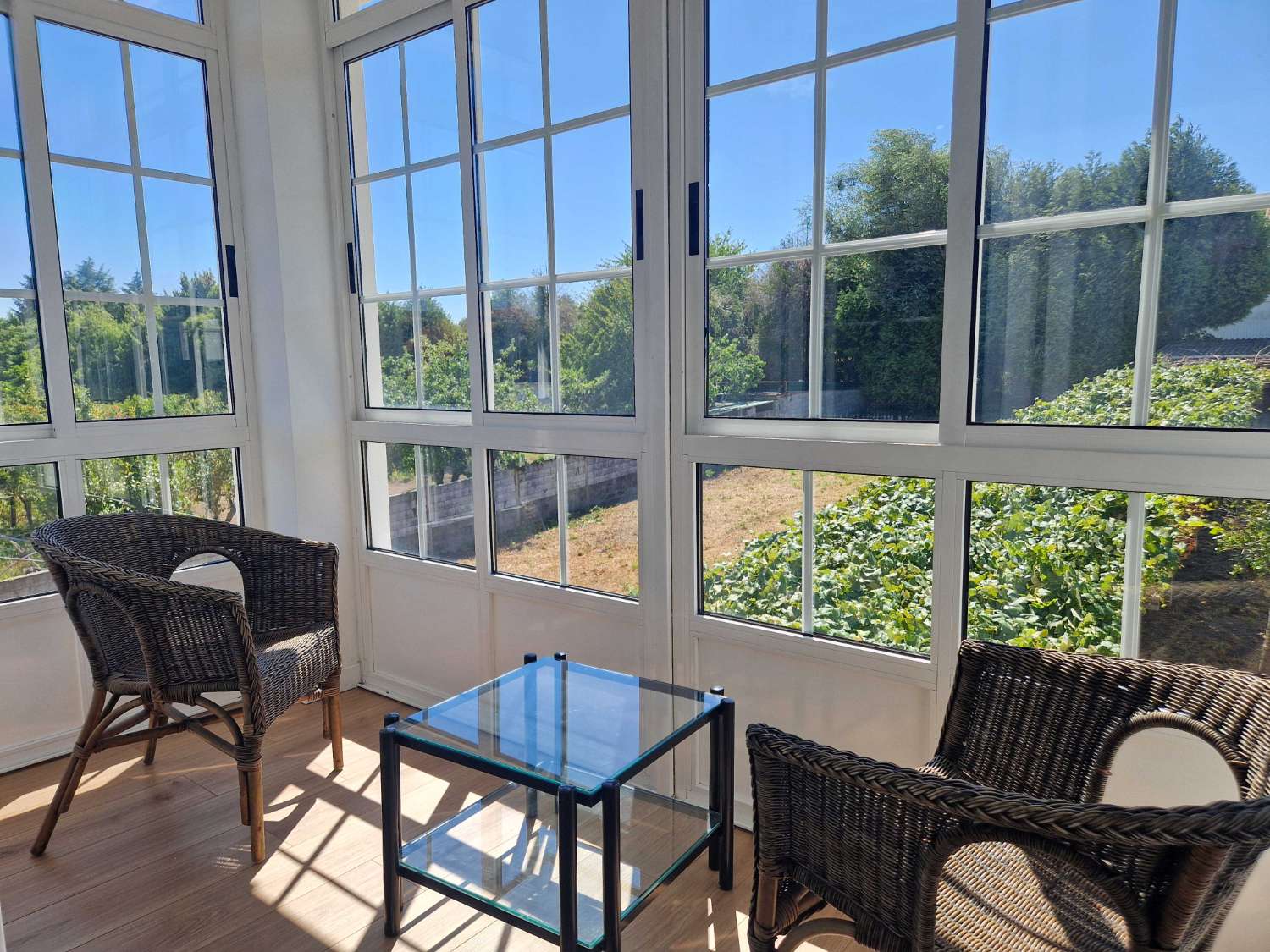 CASA AMPLIA CON TERRENO EN ZONA DE CALO, TEO