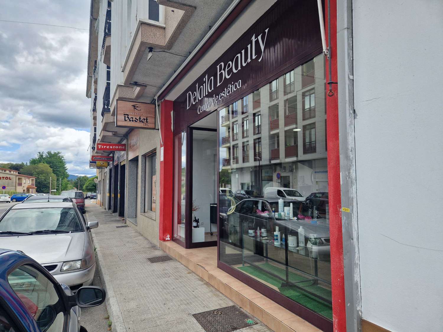 TRASPASO DE PELUQUERIA EN BERTAMIRANS