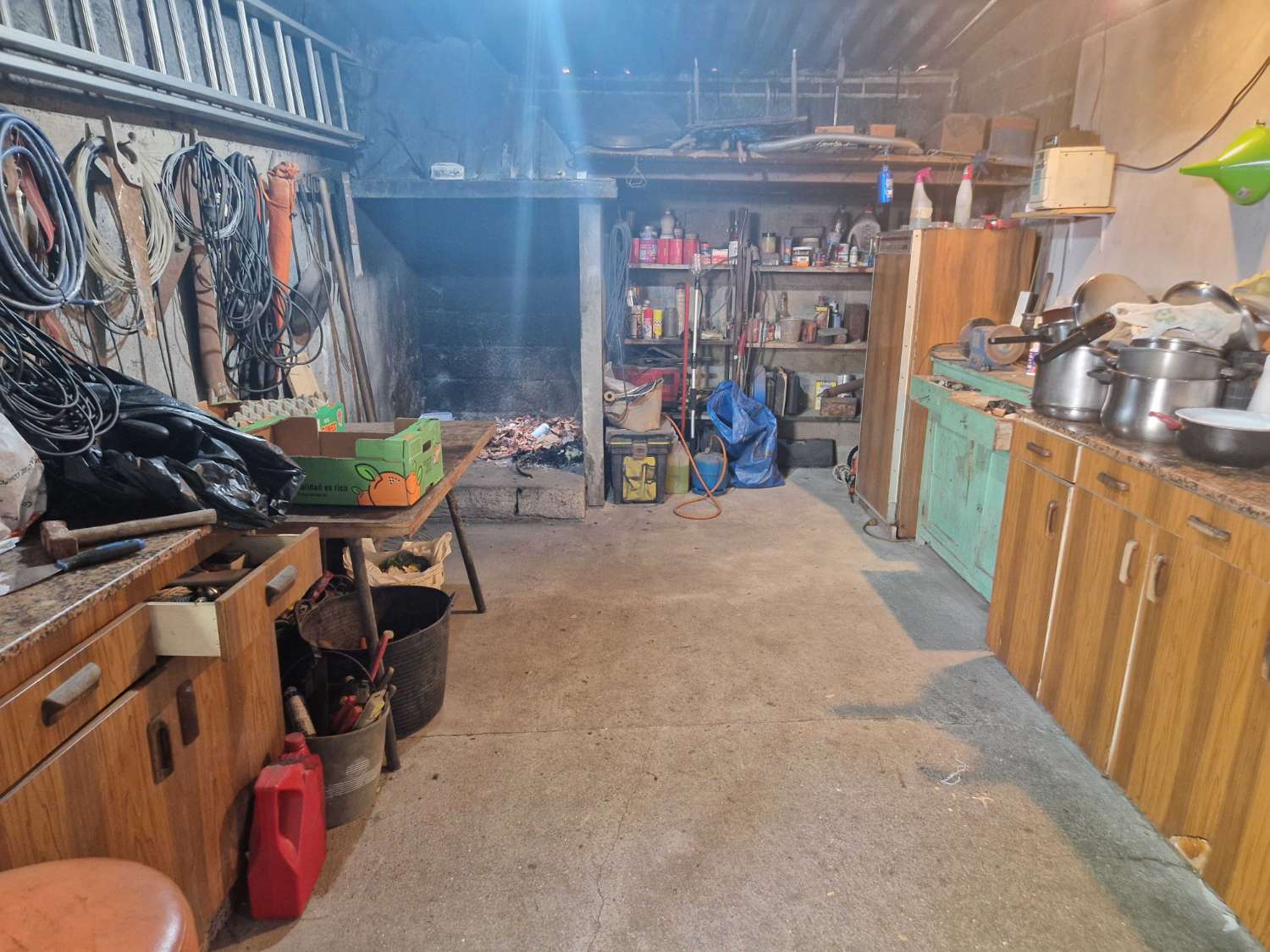 CASA AMPLIA Y LUMINOSA EN ZONA DE CALO, TEO