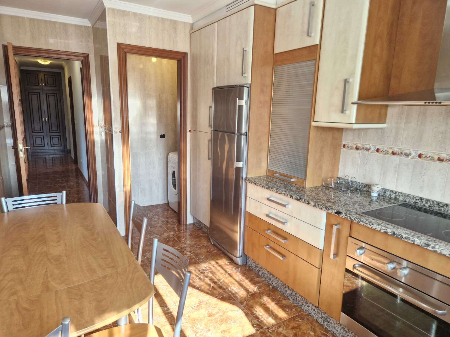 PISO AMPLIO E IMPECABLE EN URDILDE