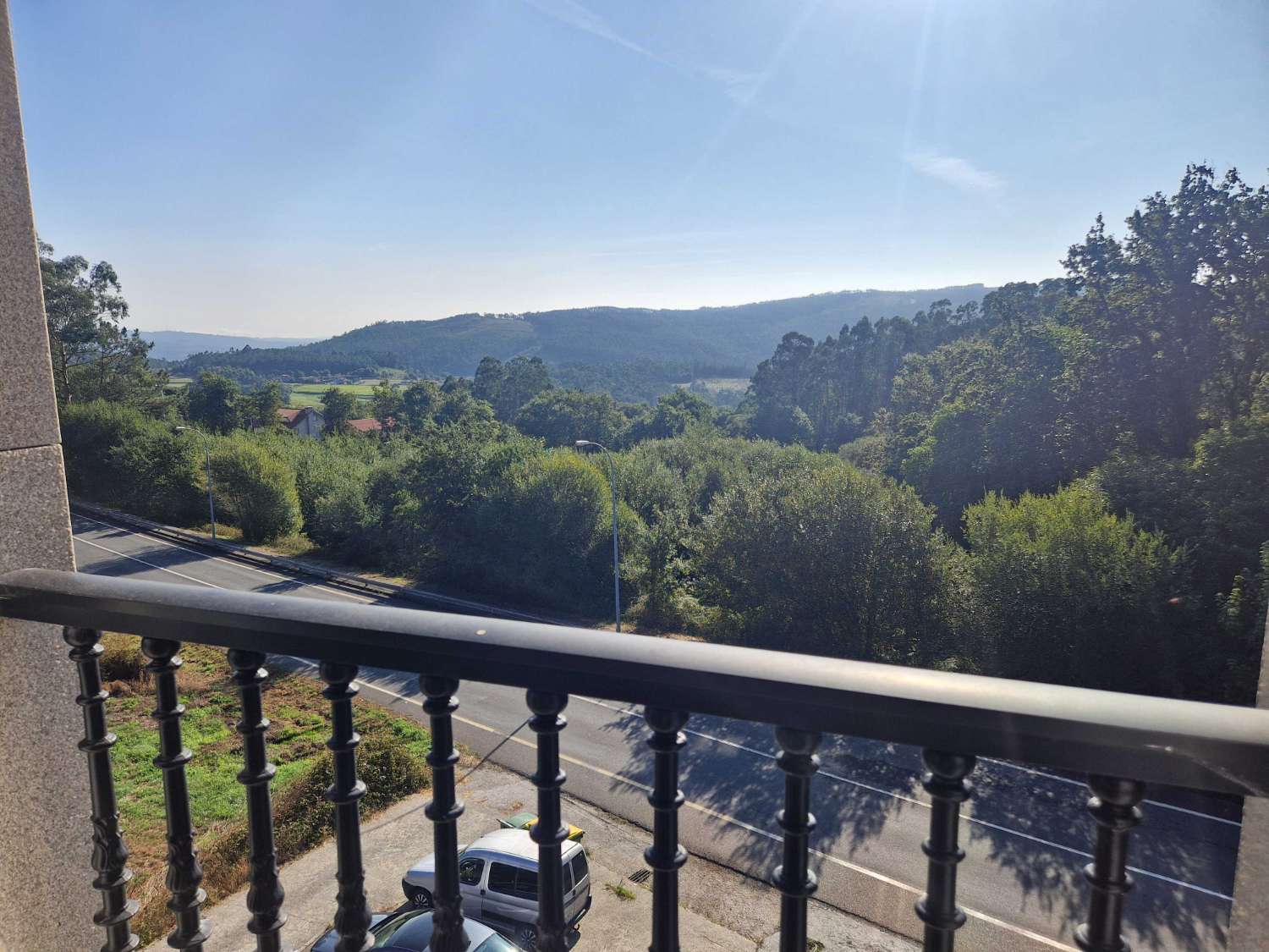 PISO AMPLIO E IMPECABLE EN URDILDE