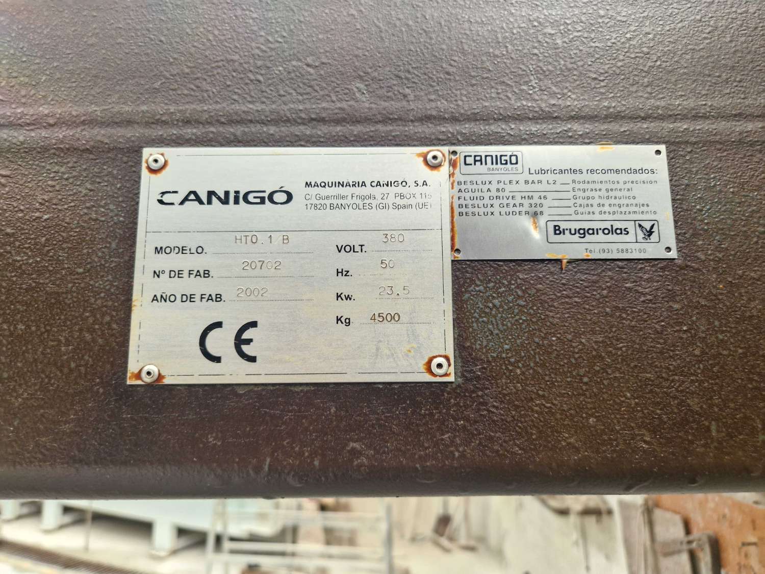 NAVE INDUSTRIAL CON TALLER DE MARMOLES EN POLIGONO DE NOIA