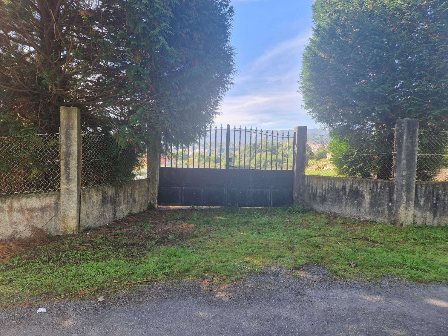 FINCA AMPLIA Y SEGREGABLE EN OS ANXELES, BRION