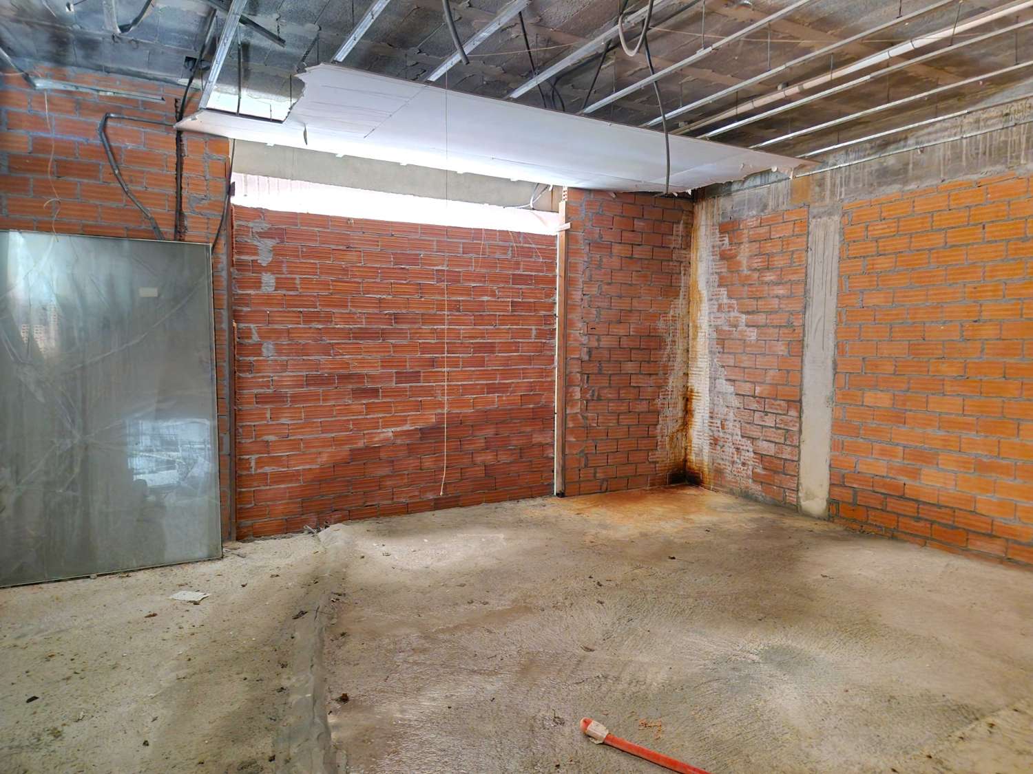 ESPECTACULAR CASA EN ZONA DE CACHEIRAS, TEO