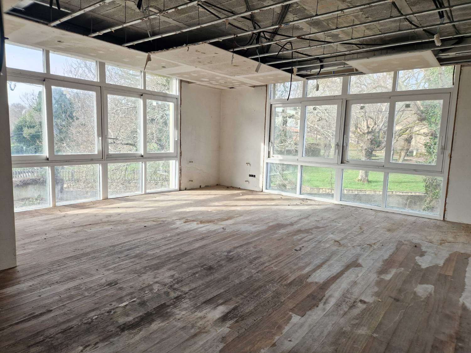 ESPECTACULAR CASA EN ZONA DE CACHEIRAS, TEO