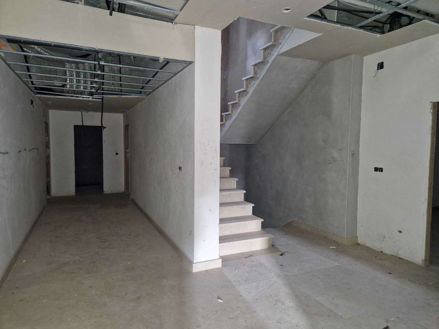 ESPECTACULAR CASA EN ZONA DE CACHEIRAS, TEO