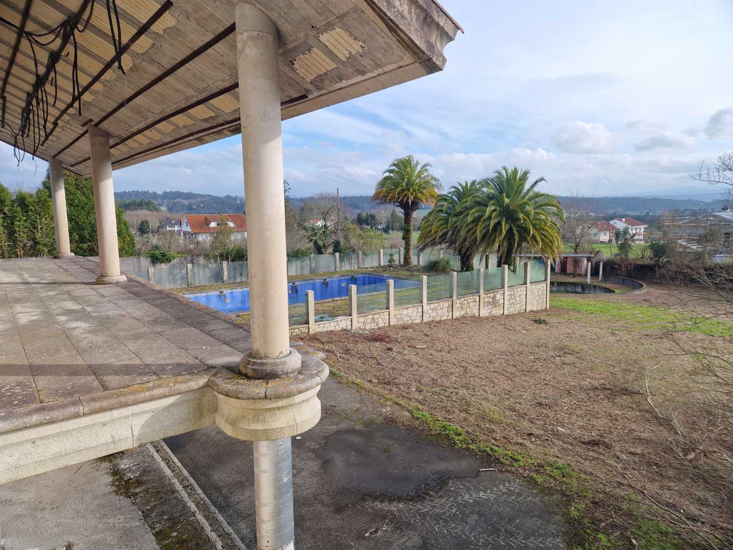 ESPECTACULAR CASA EN ZONA DE CACHEIRAS, TEO