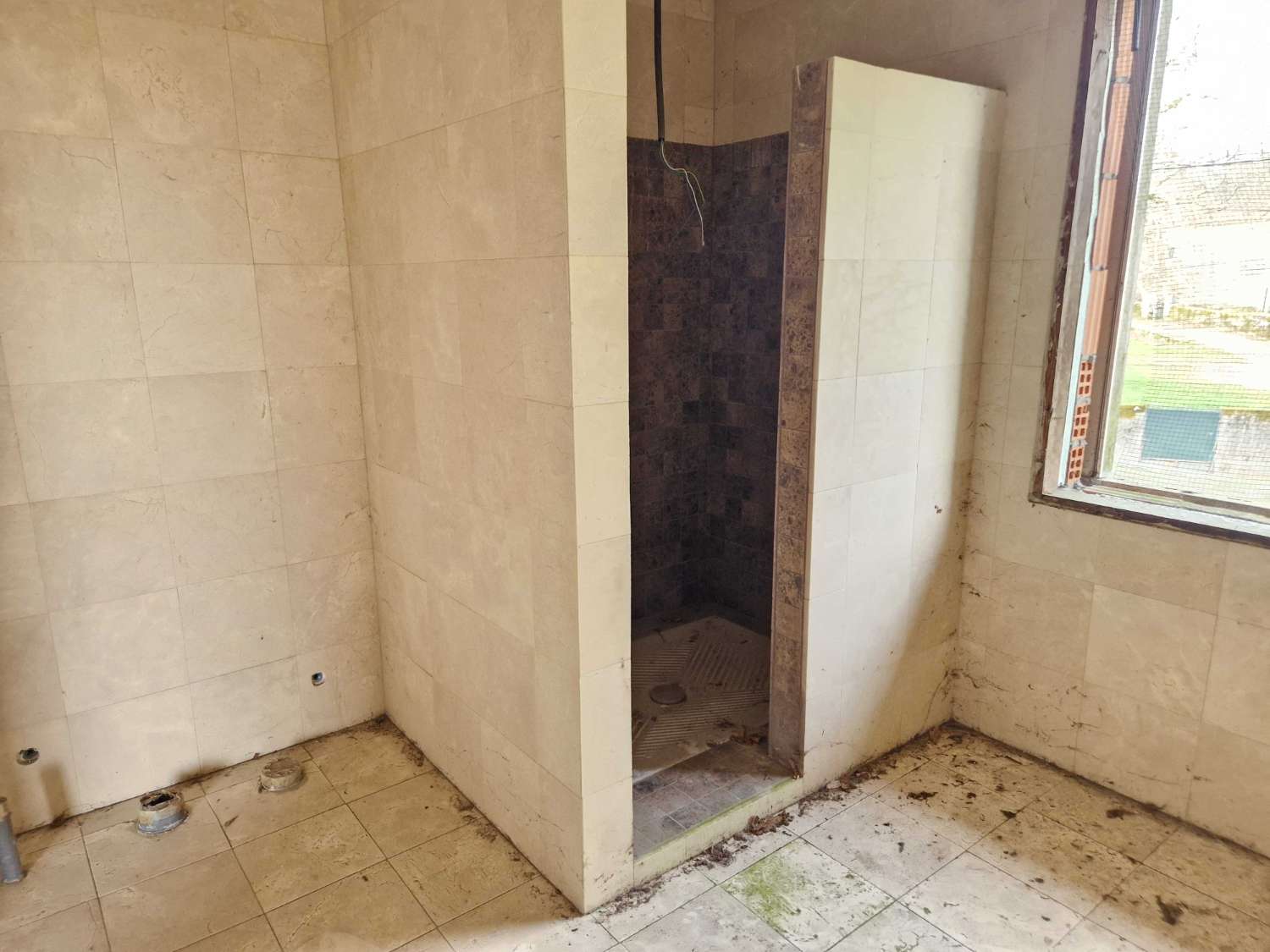 ESPECTACULAR CASA EN ZONA DE CACHEIRAS, TEO